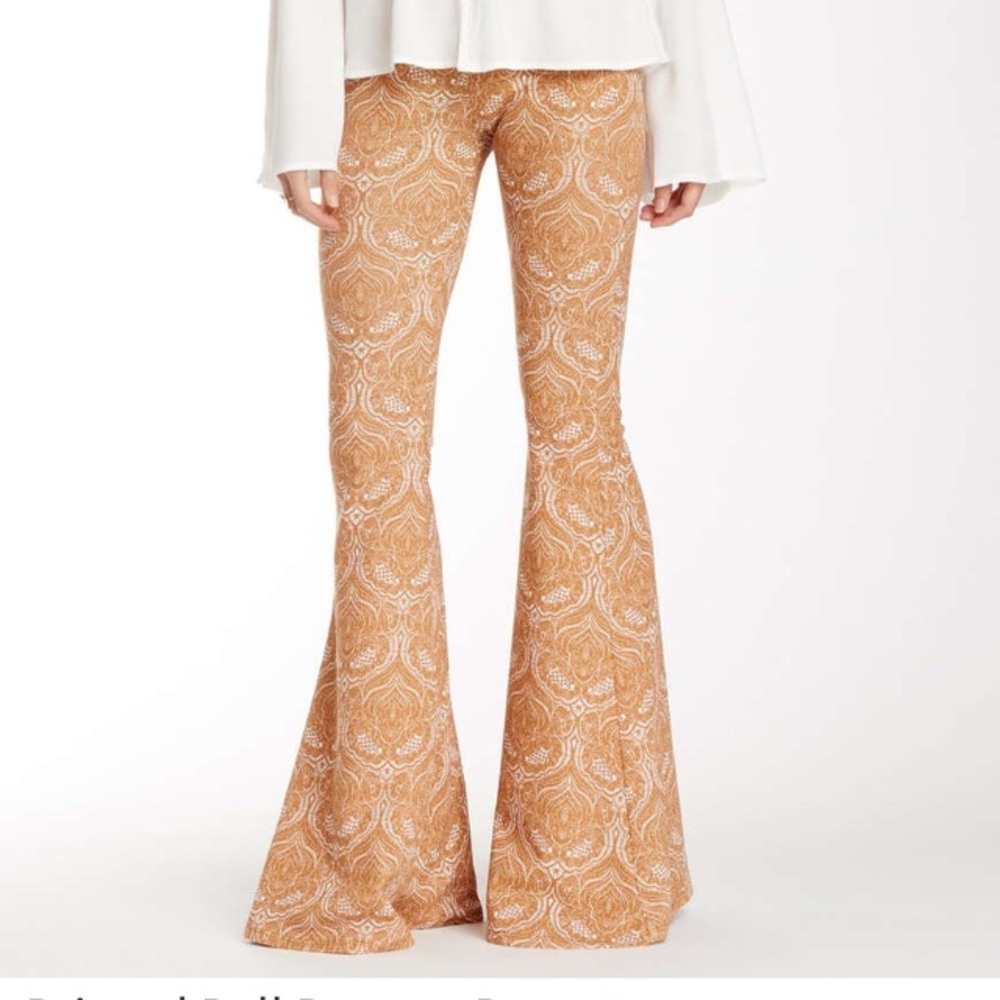 Printed bell bottom pants -  in great condition